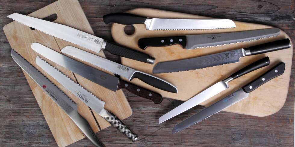 TEST AV KNIVER: Vi har testet ni brødkniver, og forskjellene er store. TEST AV KNIVER: Vi har testet ni brødkniver, og forskjellene er store.
