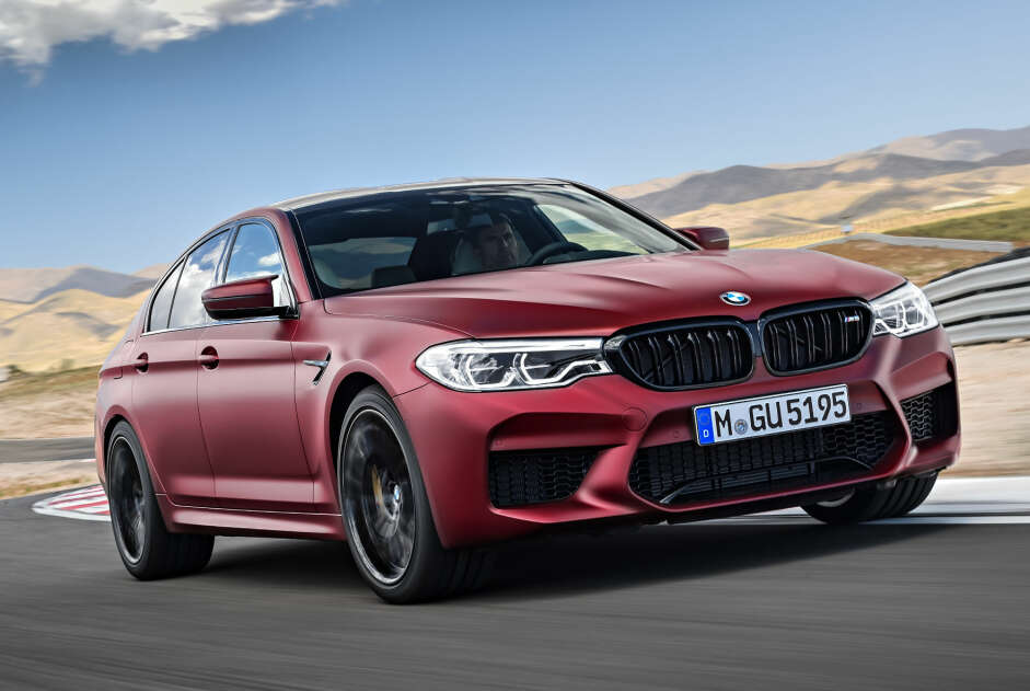 M5: V8-motoren yter hele 600 hk, med et dreiemoment på 750 Nm M5: V8-motoren yter hele 600 hk, med et dreiemoment på 750 Nm