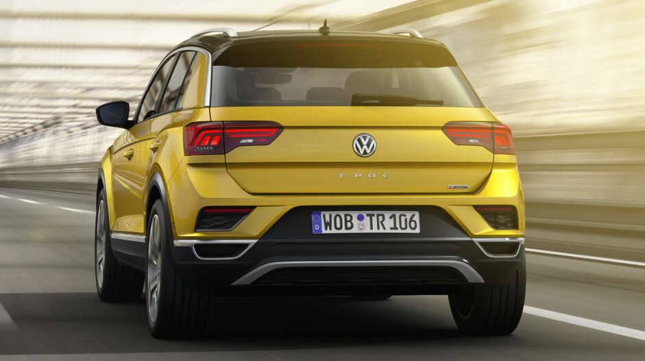 T-ROC: Crossover eller SUV, T-Roc er en høyreist bil på rundt 4,2 meter. T-ROC: Crossover eller SUV, T-Roc er en høyreist bil på rundt 4,2 meter.