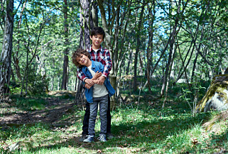 Finn en park i nærområdet, og gjør noe morsomt sammen. Finn en park i nærområdet, og gjør noe morsomt sammen.