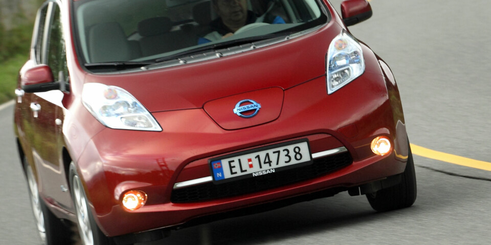 VIKTIG SJEKKPUNKT: Bilens historie er et av flere viktige sjekkpunkter ved kjøp av brukt elbil. Denne Nissan Leaf er fem år gammel.(FOTO: Terje Bjørnsen) VIKTIG SJEKKPUNKT: Bilens historie er et av flere viktige sjekkpunkter ved kjøp av brukt elbil. Denne Nissan Leaf er fem år gammel.(FOTO: Terje Bjørnsen)