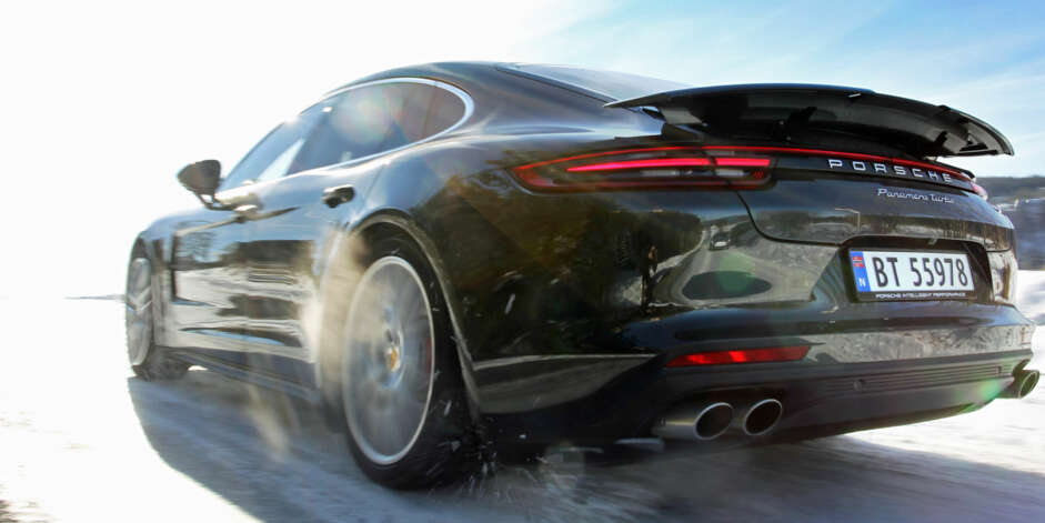 BRUTALT: Porsche Panamera Turbo er avsindig sterk, og ekstremt god til å få kreftene i bakken. (FOTO: Petter Handeland) BRUTALT: Porsche Panamera Turbo er avsindig sterk, og ekstremt god til å få kreftene i bakken. (FOTO: Petter Handeland)