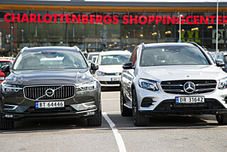 DESIGN: XC60 er stram og småbarsk, GLC mer svulstig. (FOTO: Terje Bjørnsen) DESIGN: XC60 er stram og småbarsk, GLC mer svulstig. (FOTO: Terje Bjørnsen)