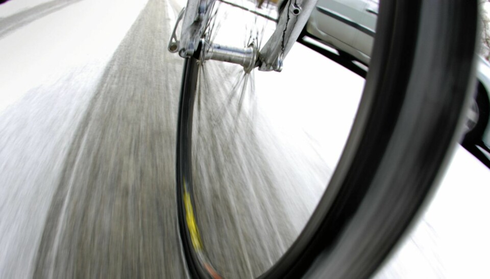 SYKLE TIL JOBBEN: Jo da, det er vel og bra med spinning og PT, men selv det å bytte ut bilen med sykkel når du skal til og fra jobben vil ha stor effekt på helsen din. FOTO: Colourbox