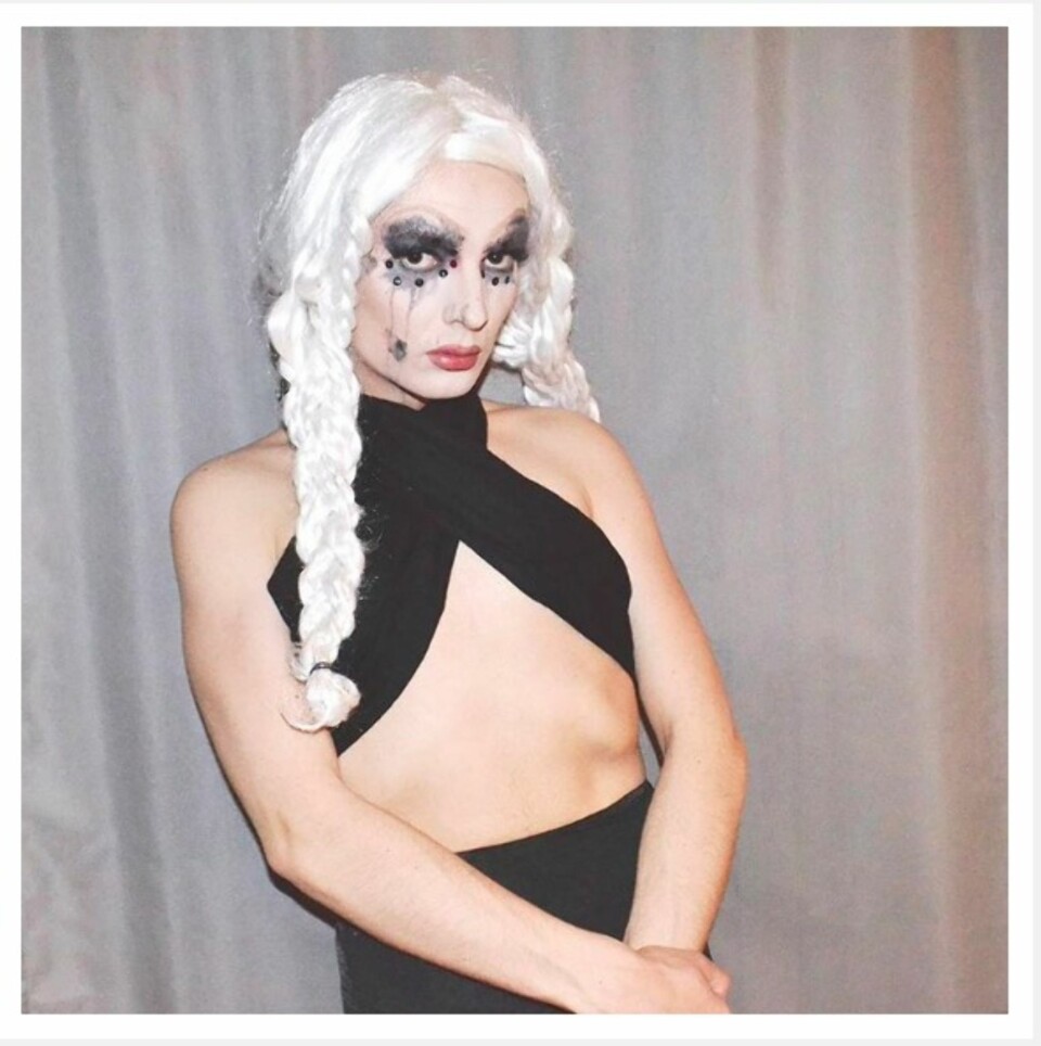 UNIK: - Jeg føler meg litt utafor både den norske og den samiske kulturen. Jeg er ikke bare skeiv, jeg er rar også. Jeg blir kanskje veldig mye på en gang for enkelte?