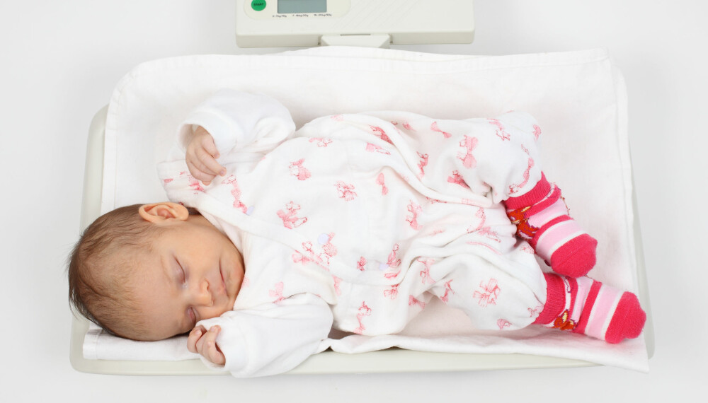 STØRRELSE PÅ BABY: Det er mange faktorer som avgjør hva som er normal størrelse på nyfødte babyer. 