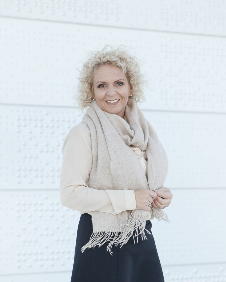 LURER SEG SELV: Cecilie Thunem-Saanum tror at mange som bytter bransje, kan oppleve at de blir nervøse for egne prestasjoner, selv om de i tidligere jobber har prestert godt. FOTO: Anne Elisabeth Næss.