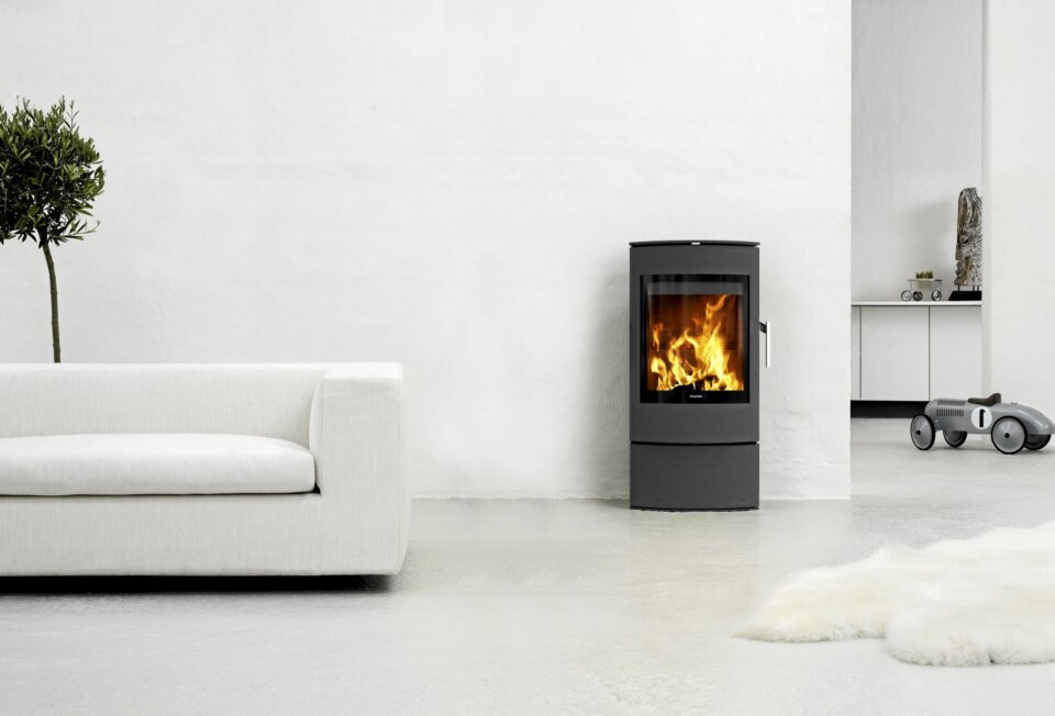 MODERNE STØPNING: De nye ovnene er konstruert slik at man kan fyre effektivt også med mindre lufttilførsel og mindre vedlast.