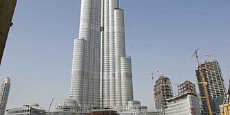 BURJ DUBAI: Fremdeles under konstruksjon, men allerede høyest i verden, med 780 meter.