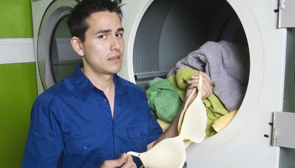 HVOR HØY TEMPERATUR?: Noen gjør det på 30, noen foretrekker 40, mens andre vasker undertøyet på 60 grader. Hvor høy temperatur må du egentlig vaske undertøyet på for at det skal bli helt rent.