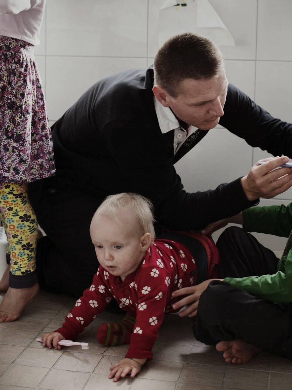 Vi digger disse bildene av moderne fedre!