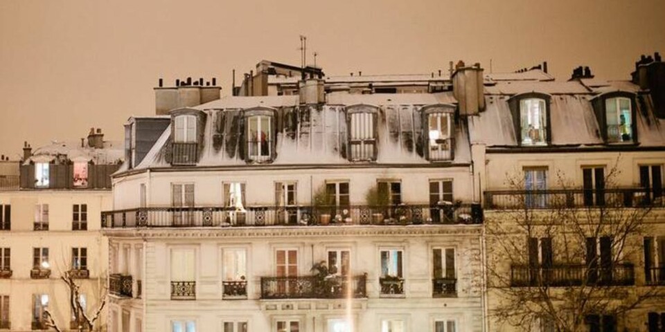 Hitchcock fekk det til å sjå så spennande ut å sitta framfor vindauget og stirra inn i andre sine liv.