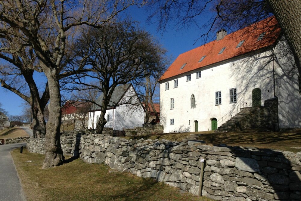 RUINEN SOM REISTE SEG: Ulstein kloster er landets eneste bevarte middelalderkloster, det åpnet i juni.