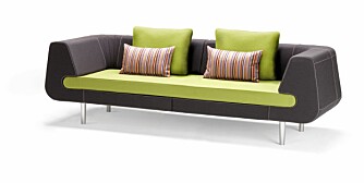 STILIG NYHET. Denne modulbaserte loungesofaen er inspirert av 50- og 60-tallets stil. Serien Mirage fra danske Stouby kommer i butikkene i mars, fra kr 28 944, stouby.com