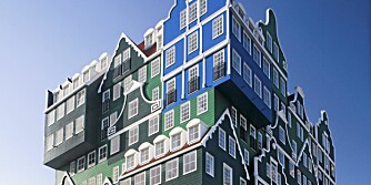 HOLLANDSKE BYGGEKLOSSER: Husene synes å være stablet oppå hverandre.