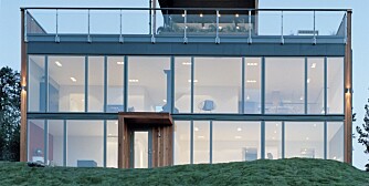 TOPPDESIGN FRA SVERIGE: Wingårdhs Arkitekter har tegnet denne 062 modellen for arkitekthus.se Dette er design som engasjerer mange og har sterk appell til de designinteresserte.