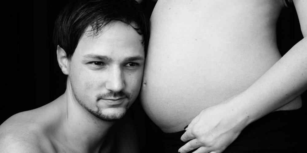 GRAVID: Anette og pappaen til barnet. Uten voldtekten hadde de kanskje ikke finnet sammen igjen. Er det mulig å tenke seg en dypere mening med alt, undrer Anette. GRAVID: Anette og pappaen til barnet. Uten voldtekten hadde de kanskje ikke finnet sammen igjen. Er det mulig å tenke seg en dypere mening med alt, undrer Anette.