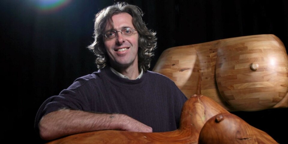 DESIGNEREN: Mario Philippona, spesialist på erotiske tremøbler.