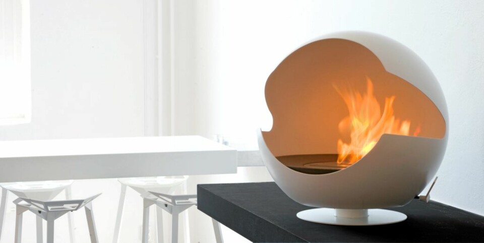 ORIGINAL: Vauni Globe skal være verdens eneste globe-formede etanoldrevne ildsted.