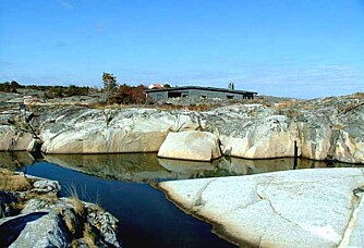 ELLINGSVIK: Denne øyeiendommen mellom Risør og Kragerø ble solgt for 7,9 millioner kroner i 2006.