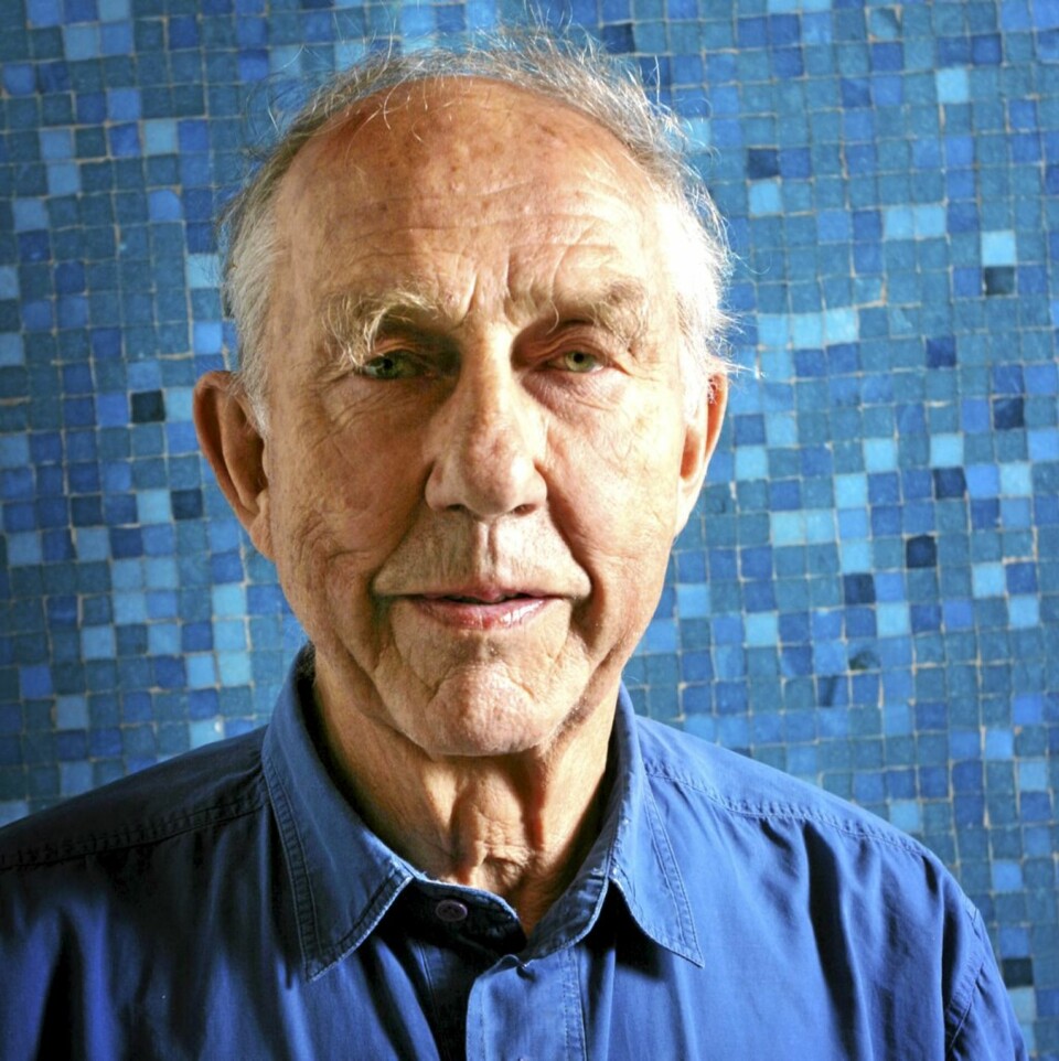 Tias Eckhoff (1926-)
Tias er allerede slått til ridder. Er han også vår mest folkekjære designer?