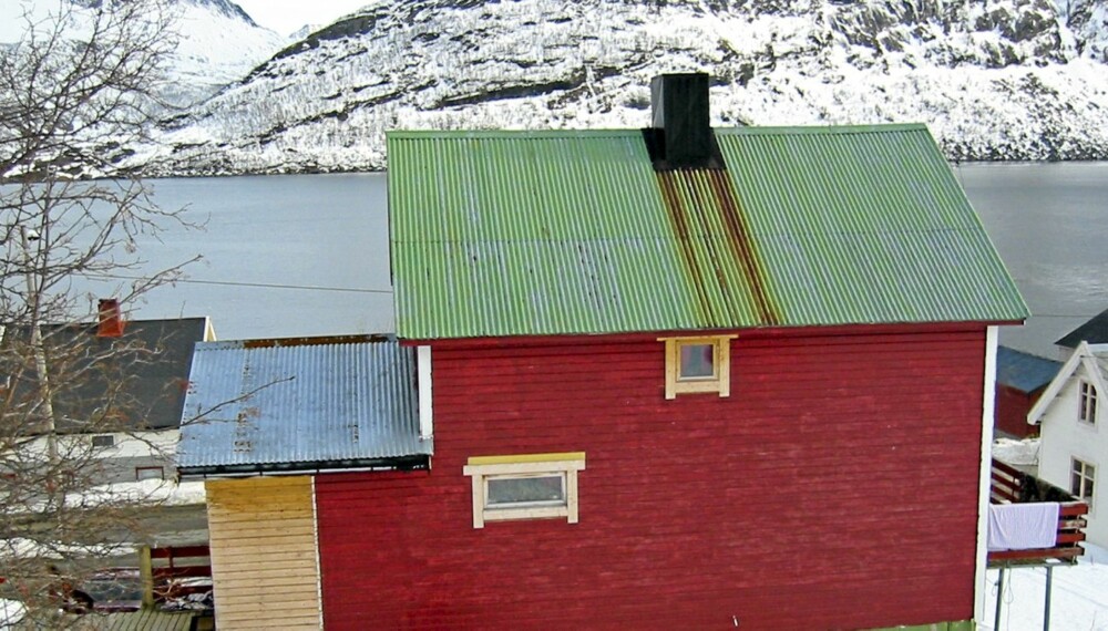 BILLIGST: Ifølge Finn.no er dette Norges billigste hus for tiden. For 140 000 kroner får du dette 4-roms huset på Senja.