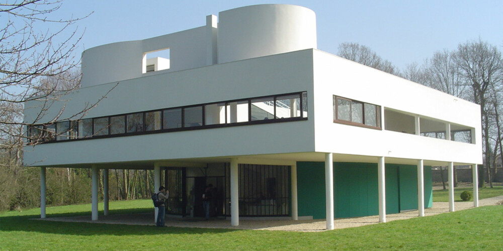 EN BO-MASKIN: Le Corbusier mente at hus skulle være så enkle og fuksjonelle som mulig.