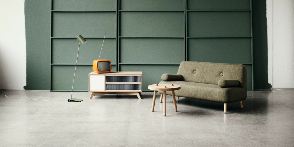 MEDIUM: Vita, 2 seter sofa, Design Charlotte Høncke, kr 8.799, Bolia.