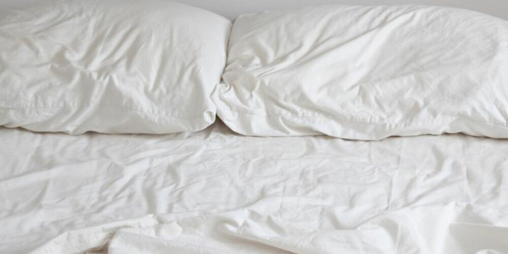 SVETTE OG SEX: Det fuktige varme miljøet som oppstår i sengen din er perfekt for bakterier som vil formere seg.