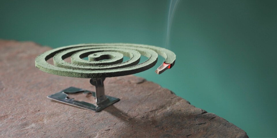 KLASSIKER: Den gode gamle myggspiralen brukes av mange. Eksertene mener det kan være skadelig å innhalere røyken selv.