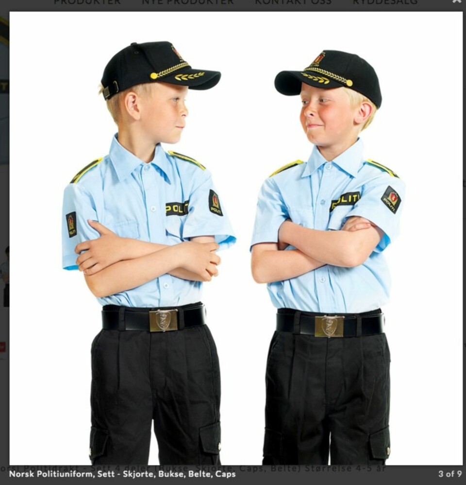 UTTEMODELLER: Lekeprodusenten TSI har foreløpig bare gutter i sine politilekeuniformer, men lover å ta nye bilder med begge kjønn neste år.