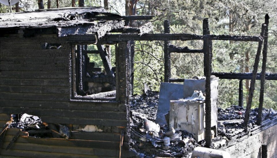LIVSFARLIG HYTTEKOS: I denne hyttebrannen omkom tre personer