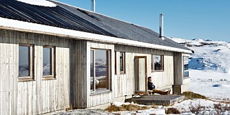 KLEDD FOR HØYFJELLET: Denne hytta i Ål ved Vesle Bergsjø ligger på 1100 moh. Hytta er kledd med osp både utvendig og innvendig.