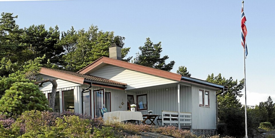 SOMMERHYTTE: Hytta på Kråkerøy har fått et mer sommerlig preg etter at den ble pusset opp innvendig.
