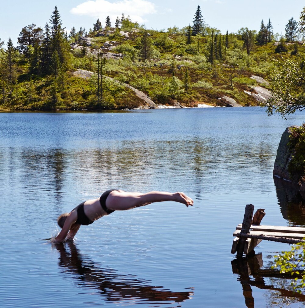 Stup forelsket: Allerede som 10-åring falt Gunhild pladask for naturen i Fyresdal. Hun er fortsatt like forelsket i barndommens paradis.