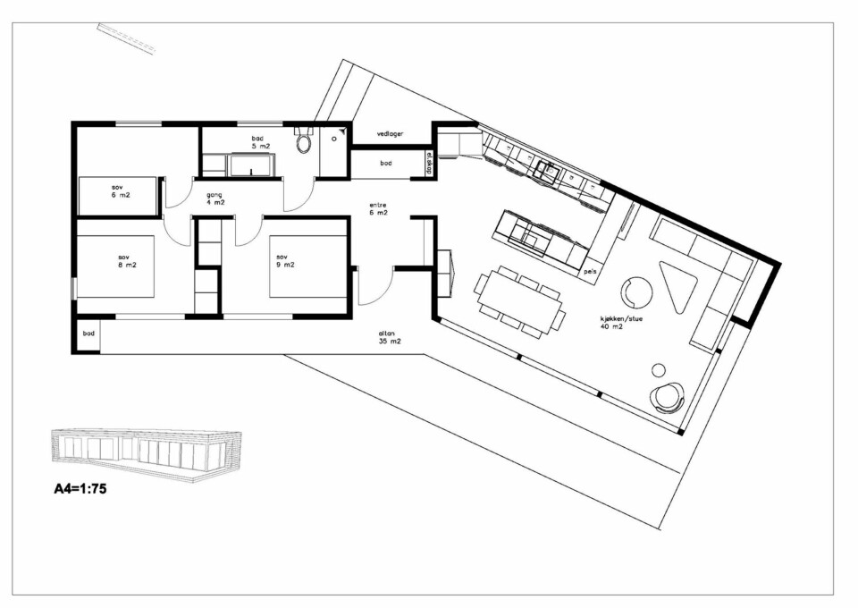Planløsning: En stille og en aktiv sone. Tre soverom, bad med dusj og wc, gang, stort allrom med kjøkken/stue/spisestue. Fasiliteter: Innlagt vann og strøm. Byggeår: 2011. Størrelse: Ca. 80 m². Arkitekt: Andreas Neumann Meyer og Mats Odin Rustøy. Mats bygget hytten. Andreas' byggetips: Planlegg logistikken nøye. Det betyr mye under byggeprosessen og for det ferdige resultatet. Hold orden på byggeplassen. Hold humøret oppe! Det er mye mas og mye du skal holde kontroll på, likevel utrolig tilfredsstillende når du er ferdig.