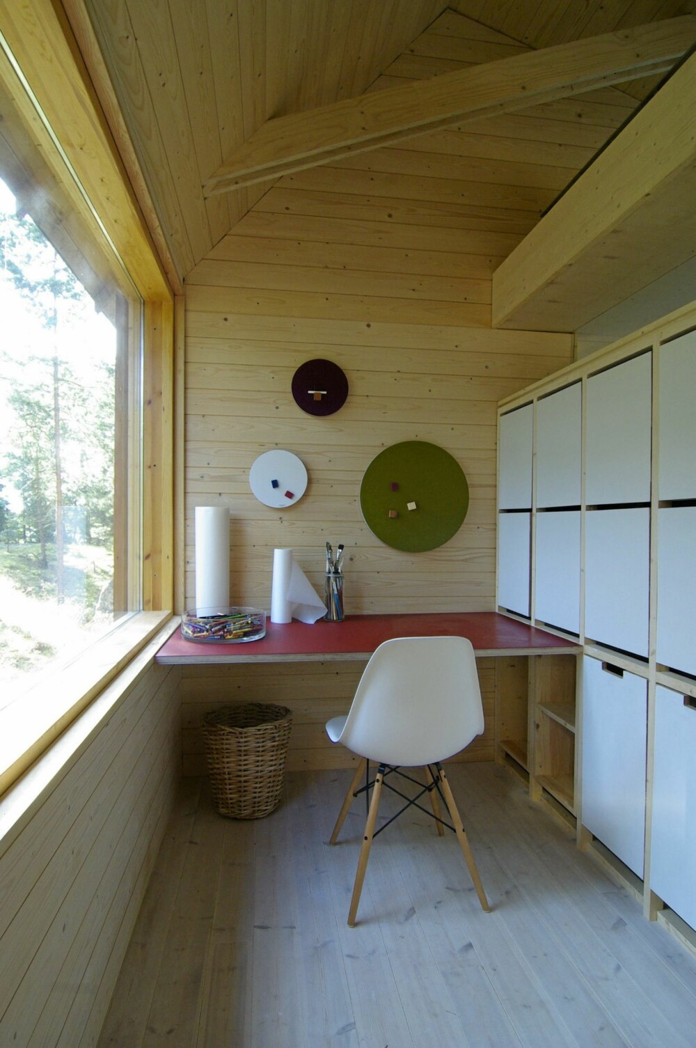 ET FORBILDE FOR MANGE: Det er slike rene, elegante innredninger alle forbinder med moderne, finsk design. ET FORBILDE FOR MANGE: Det er slike rene, elegante innredninger alle forbinder med moderne, finsk design.