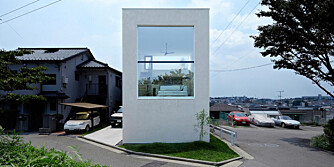 MELKEKARTONG: Arkitektene lot seg inspirere av en melkekartong da de skulle tegne dette kompakte huset.