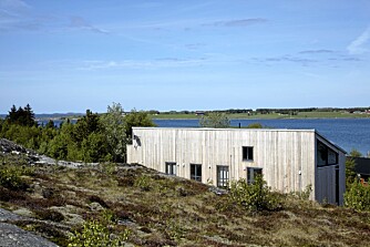 TILPASSE: Eggen arkitekter var opptatt av å tilpasse hytta til det naturlige terrenget og vegetasjonen. TILPASSE: Eggen arkitekter var opptatt av å tilpasse hytta til det naturlige terrenget og vegetasjonen.