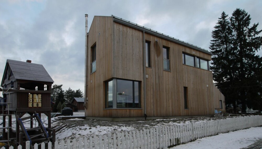 SIBIRSK LERK: Dette huset på Rykkinn har sibirsk lerk på kledningen og vil grånes med været og tiden. Arkitektkontor er Poulsson/Pran.