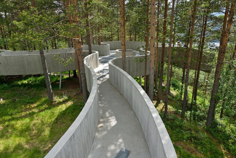 Sohlbergplassen utsiktsplass, Nasjonal turistveg Rondane. Arkitekt: Carl-Viggo Hølmebakk.