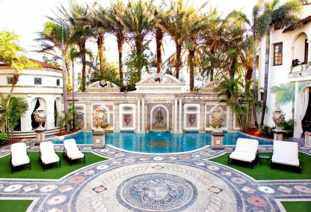 ET REISEMÅL I SEG SELV: Gianni Versaces hus skal nå bli hotell.