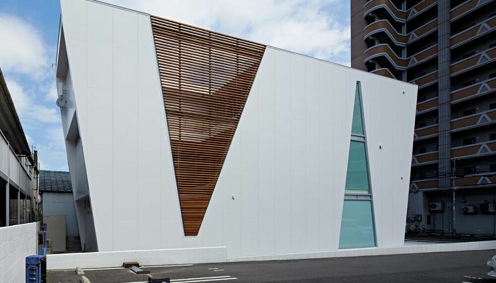 OPP NED: Dette huset ble best med feil side opp. FOTO: Koichi Torimura/Masao Yahagi Architects