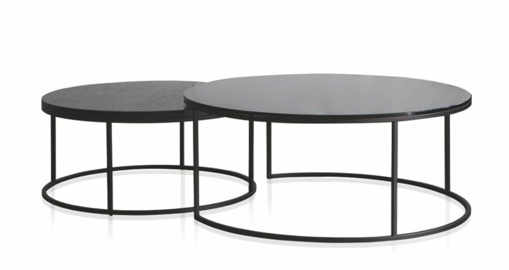 RUNDT BORD: Sesongens design er lett og rent. Formene er gjerne runde eller avrundede, som dette fra sofabordet fra Slettvoll. 