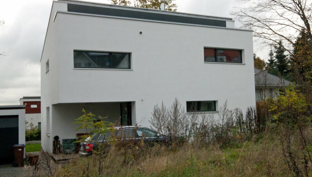 PASSIVHUS OG BAUHAUS: Eierne av dette huset ønsket seg et passivhus som skulle være bygget i bauhausstil. Det innebar at det måtte bygges i mur.