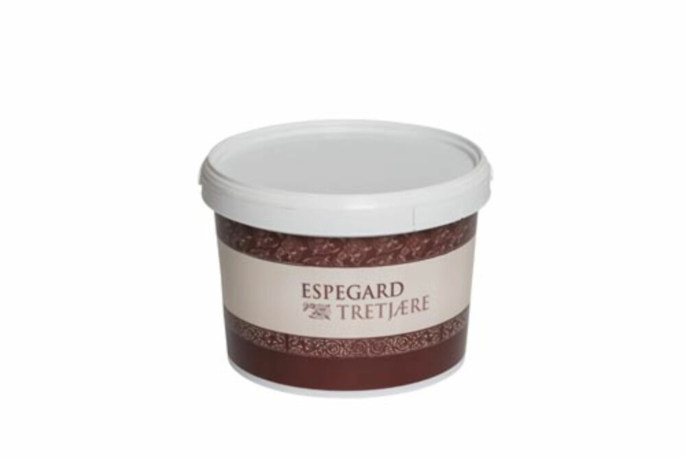 TJÆRE: Naturproduktet varierer i farge og glans. TJÆRE: Naturproduktet varierer i farge og glans.