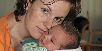 FØDSELEN GIKK BRA: Mari Vaag Sandvik var glad hun valgte å føde sønnen William Olve hjemme.
