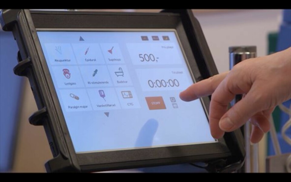 BILR DYRT: Jordmødrene i Harstad fikk teste et 'taksameter' som viste hvor mye pasienten ville måttet betale for fødselen sin.
