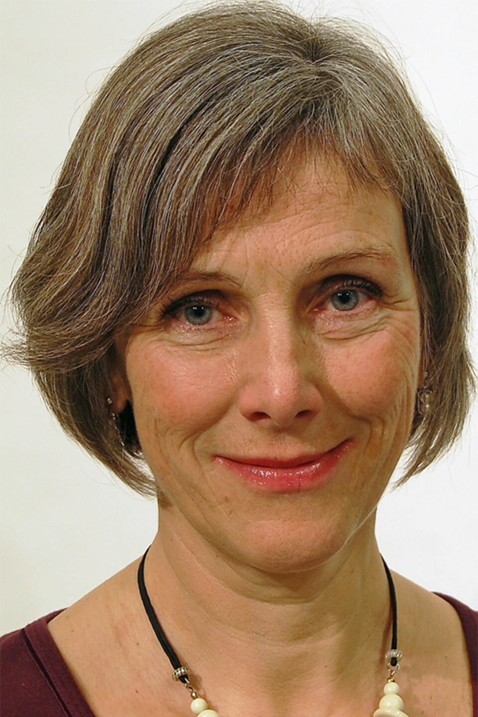 SKEPTISK: Professor i mediefag, Elise Seip Tønnessen, tror det er vanskelig trekke bastante sammenhenger mellom tv-vaner og barns atferd.