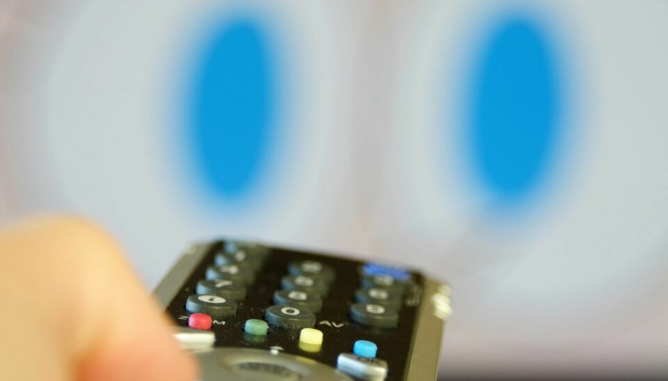 KONTROLL MED FJERNKONTROLLEN: Det er ikke bare hvor mye, men like mye hva barna ser, som betyr noe.